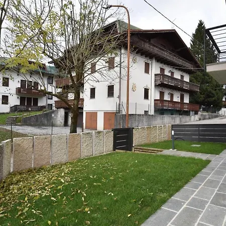 公寓 Emy Con Giardino Privato *